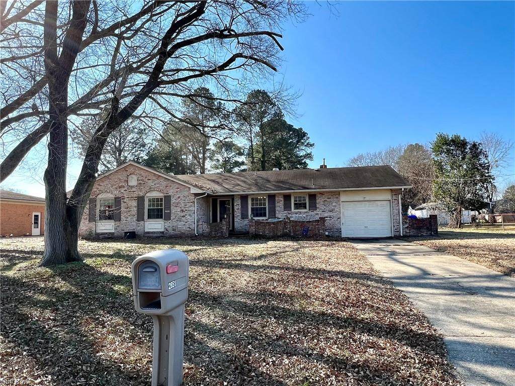 2851 Holiday Point Dr - Photo 1