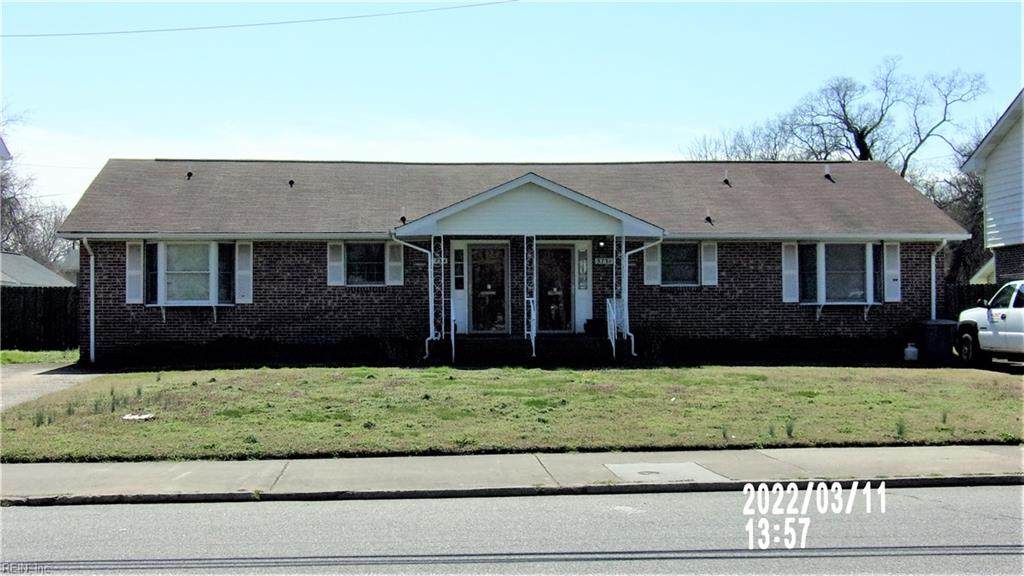 373 Queen St - Photo 1