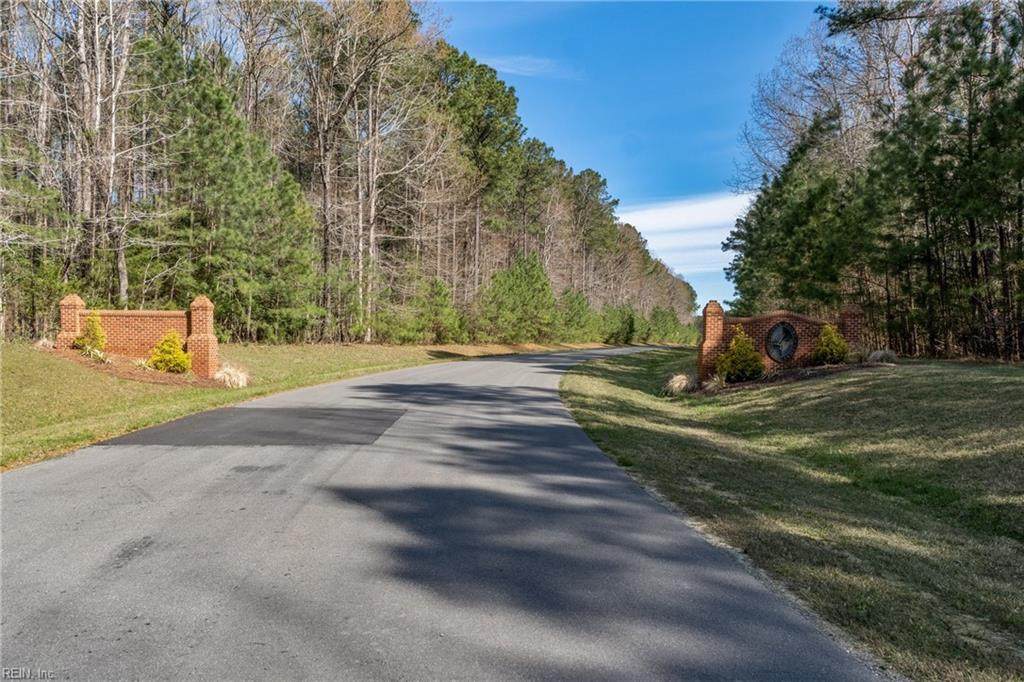 2015 Lawnes Neck Dr - Photo 1