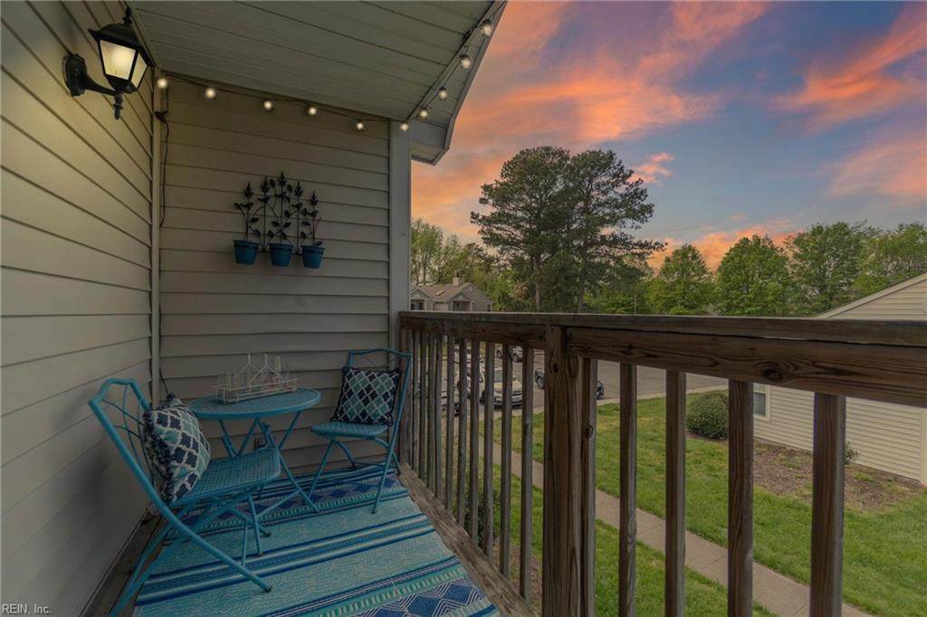 1729 Rock Bridge Mews - Photo 1