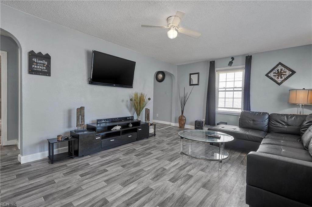104 Ansell Ave - Photo 1
