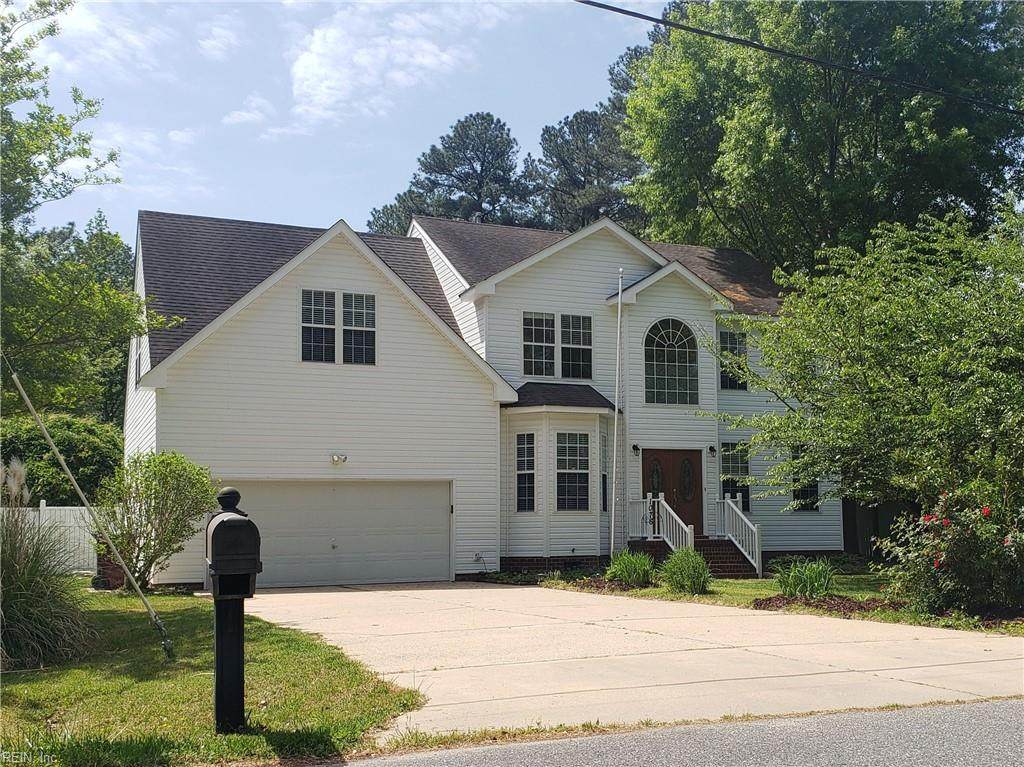 1076 Scenic Blvd - Photo 1