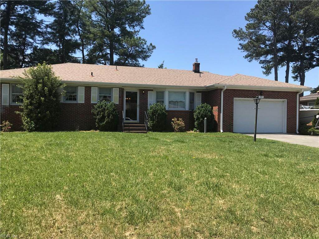 945 Goodview Dr - Photo 1