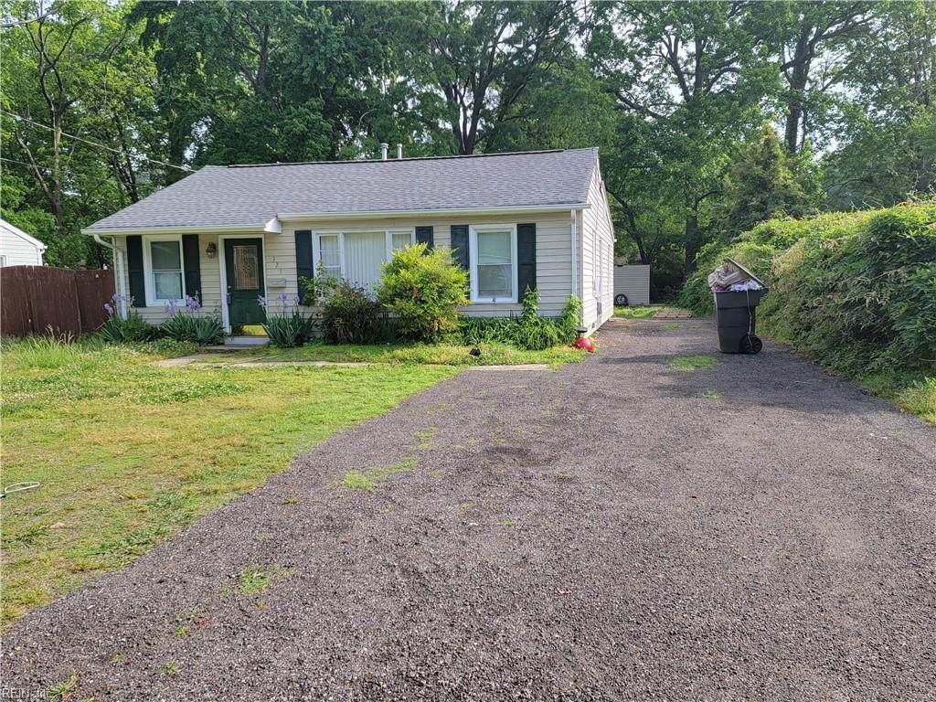 321 Walnut St - Photo 1