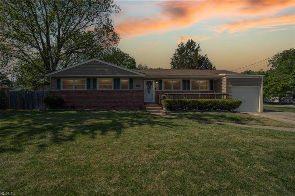 5804 Townley Ave - Photo 1