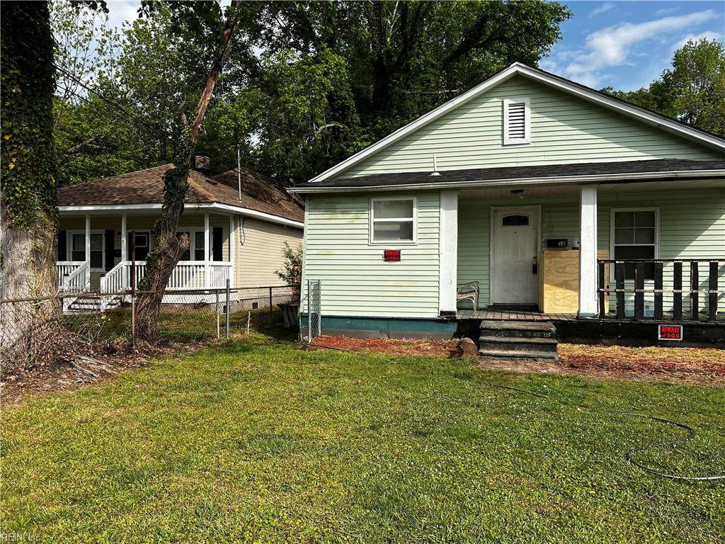 12 Benton Ave - Photo 1
