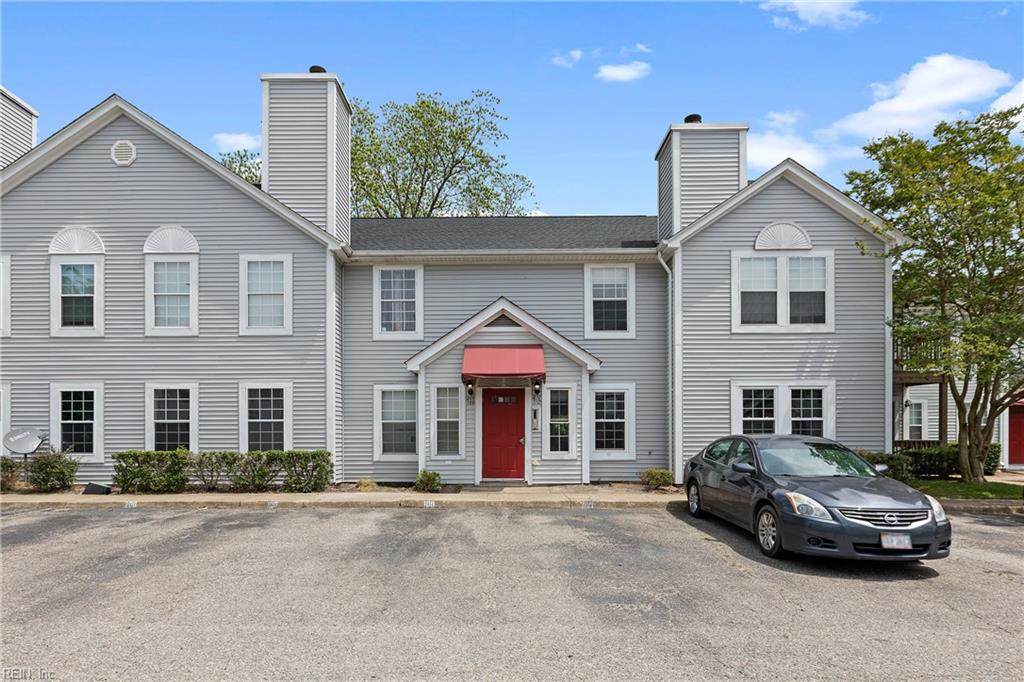 357 Fort Worth Ave - Photo 1