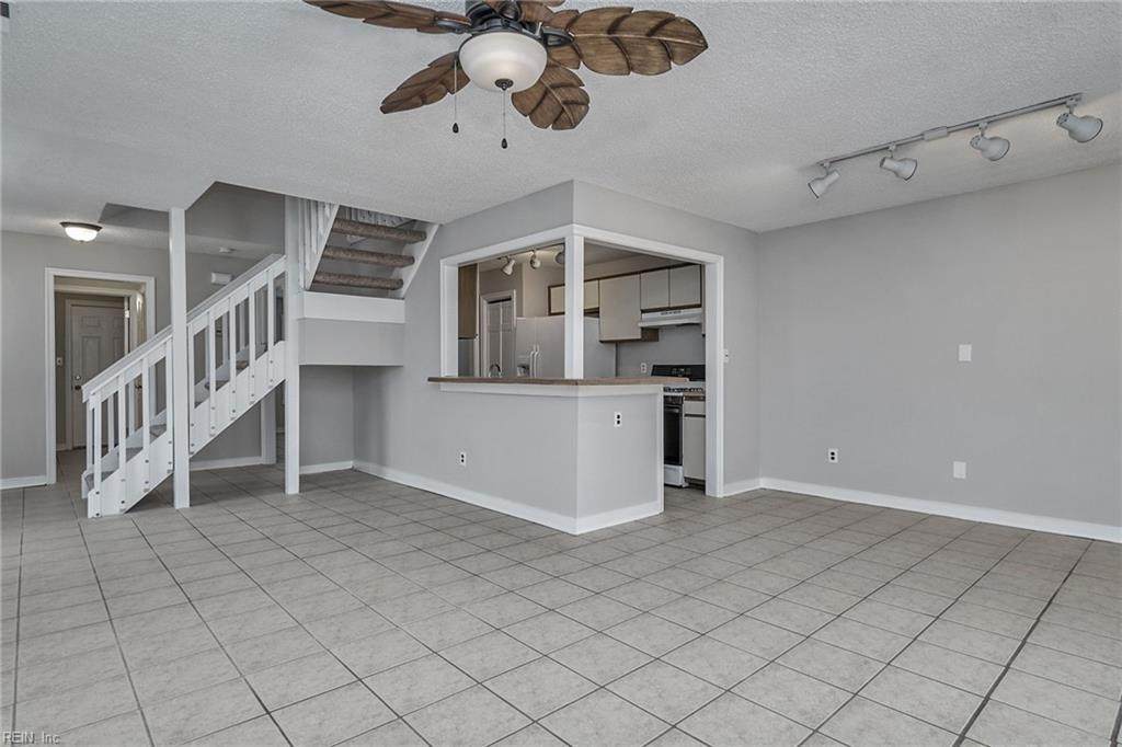 1721 Unicorn Dr - Photo 1