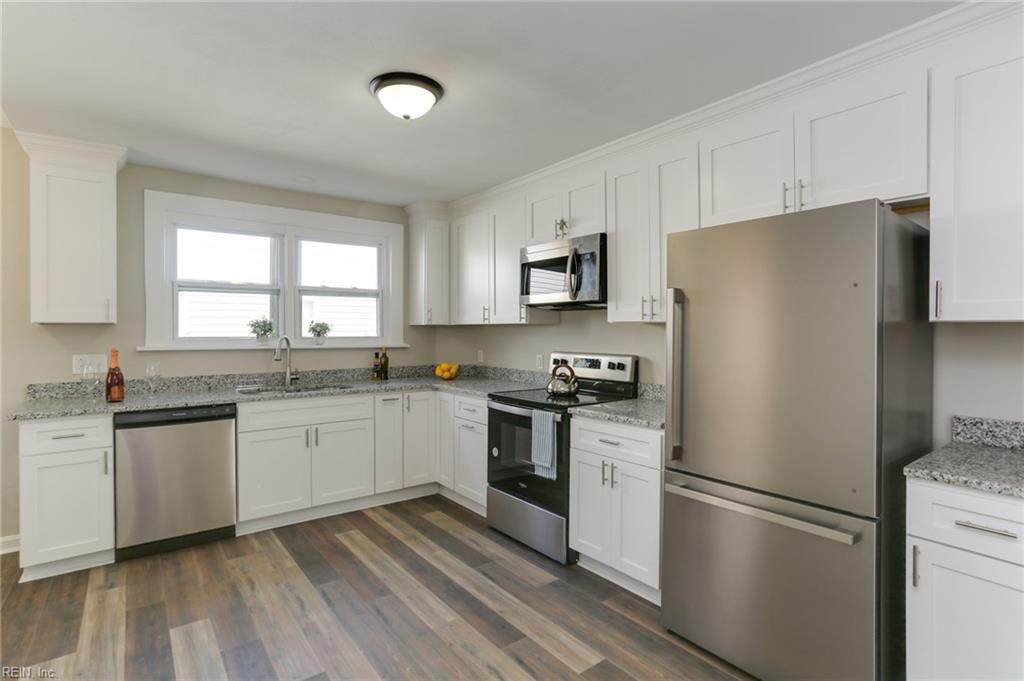 407 Algonquin Rd - Photo 1
