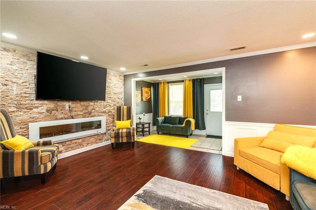 170 River Point Dr - Photo 1