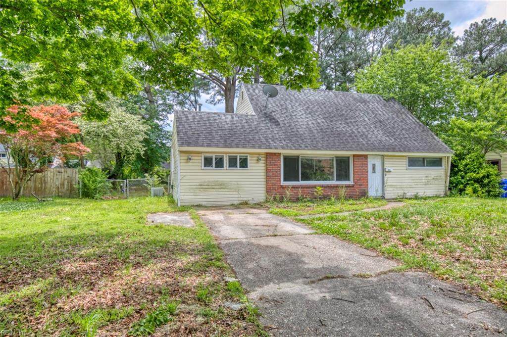 1817 Hartford Dr - Photo 1