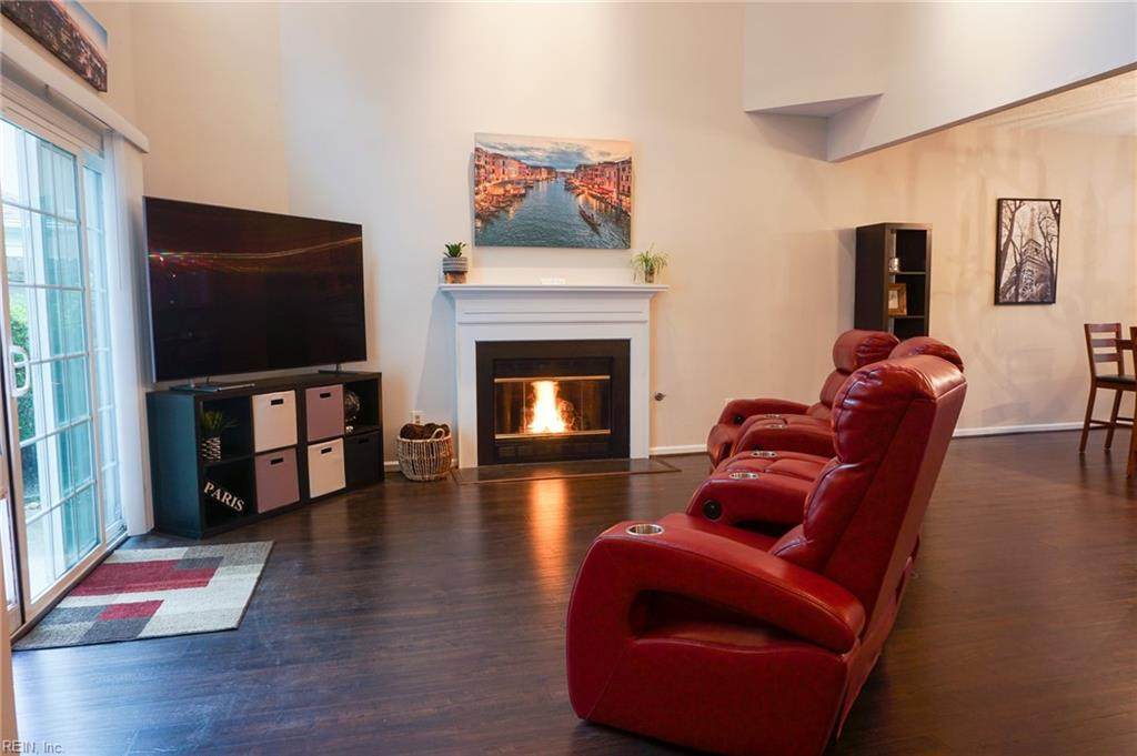 710 Willow Point Pl - Photo 1