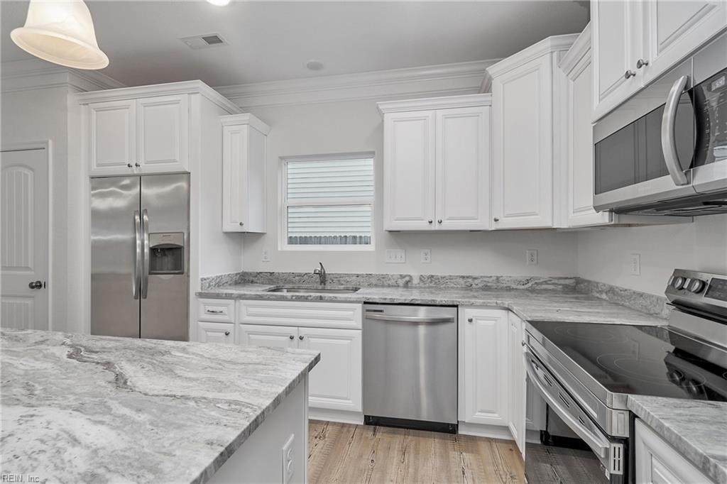 3602 Cardinal Ln - Photo 1
