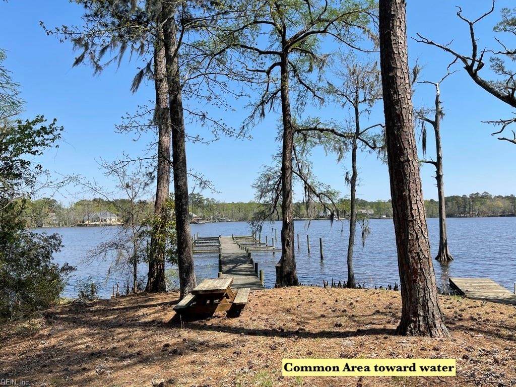 111 Kennedy Ct - Photo 1