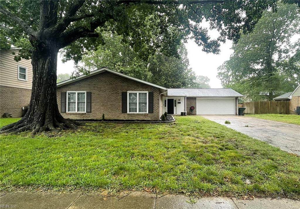 1044 Clipper Dr - Photo 1