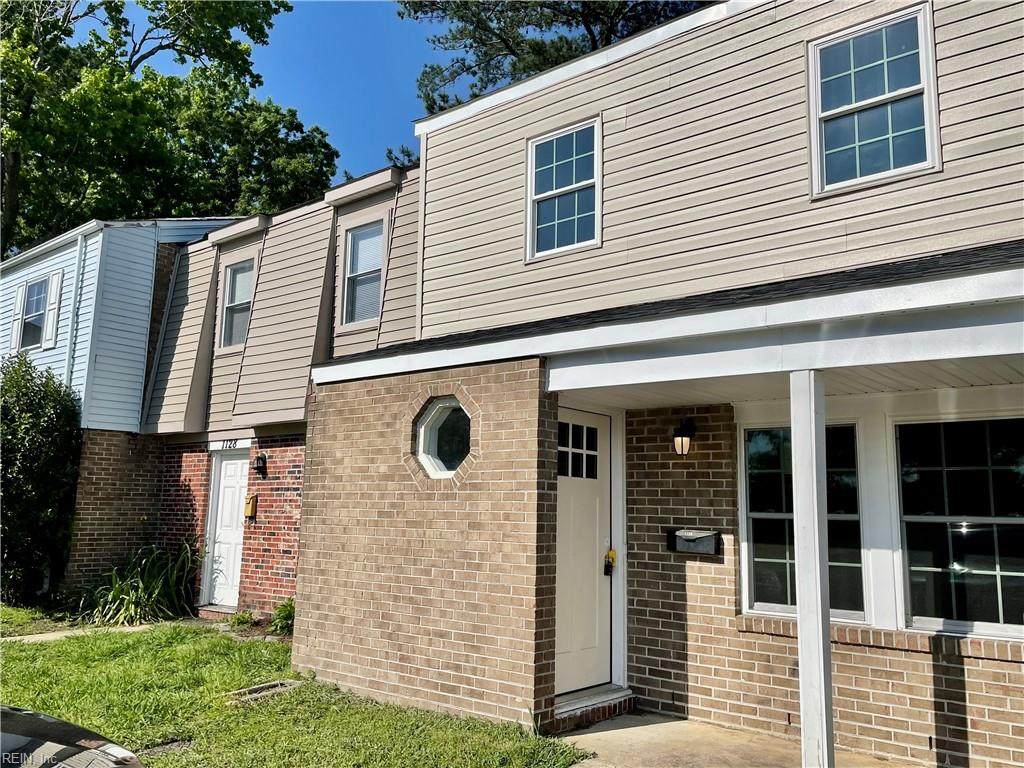 1126 Old Clubhouse Rd - Photo 1
