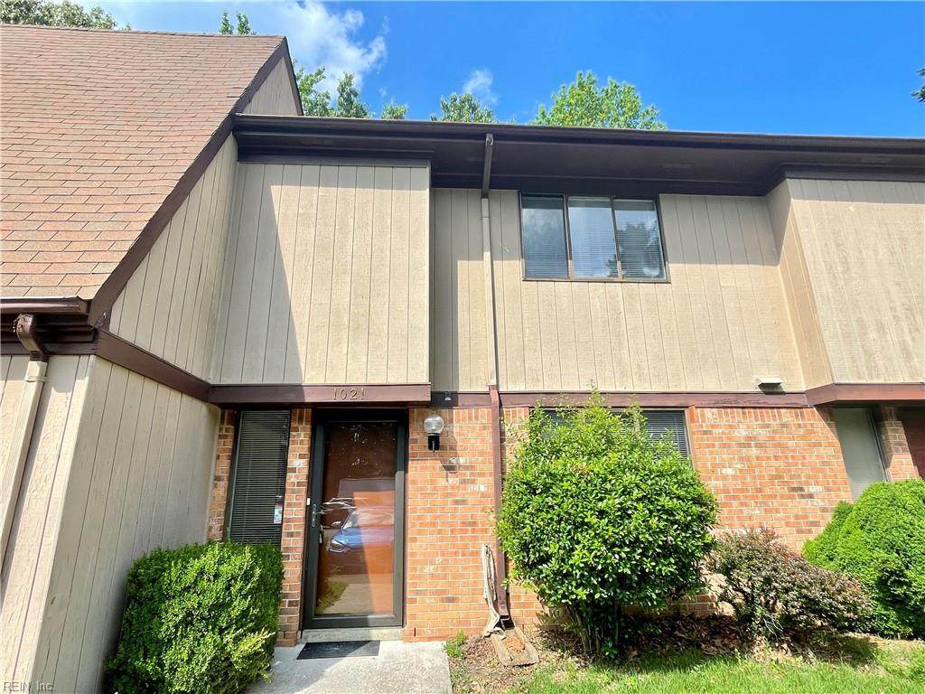 1021 Green Dr - Photo 1