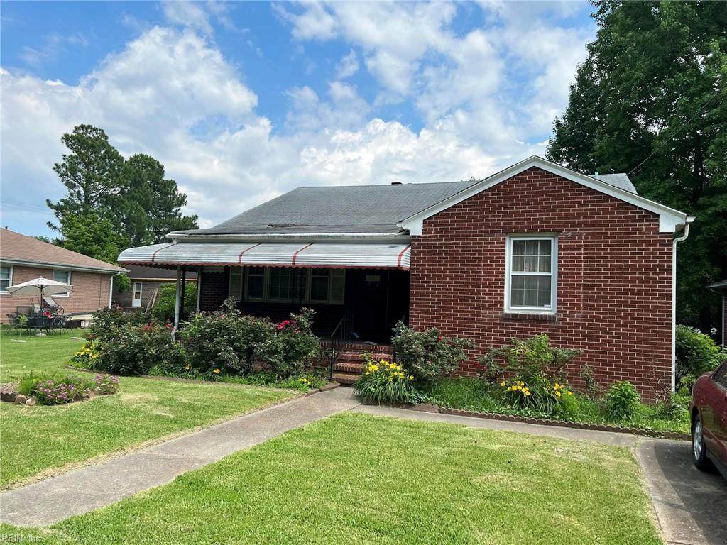 609 Crystal Ave - Photo 1