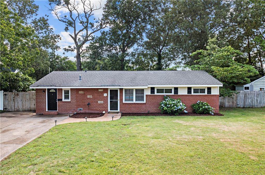 748 De Laura Ln - Photo 1