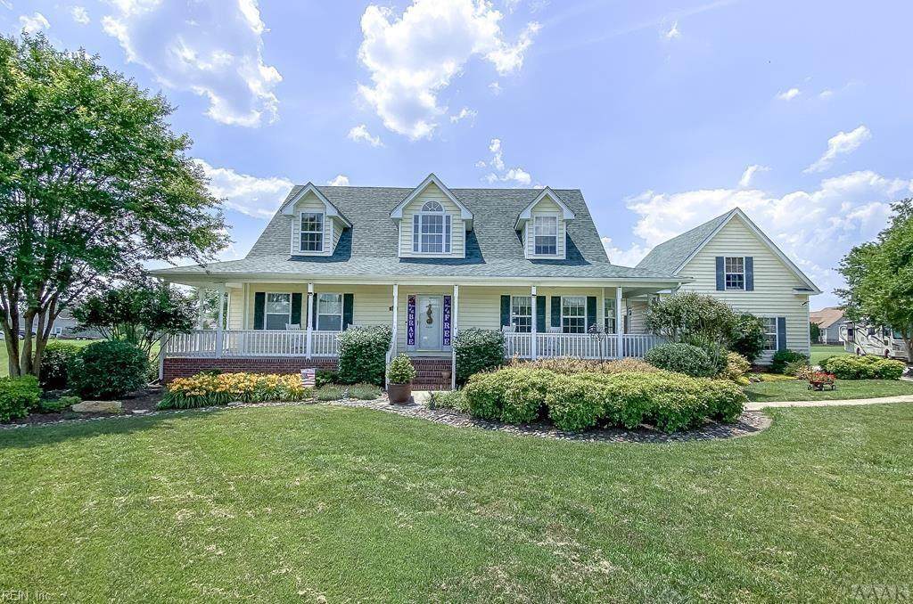 212 Regency Cir - Photo 1