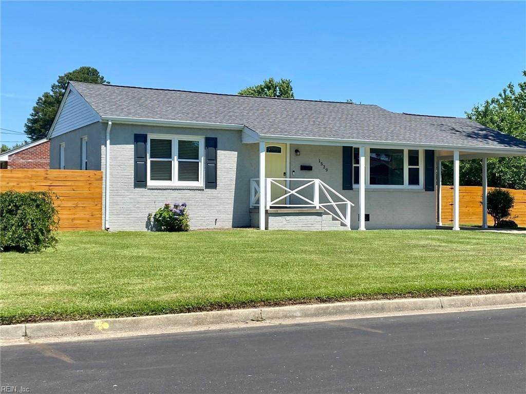 1529 Denton Dr - Photo 1