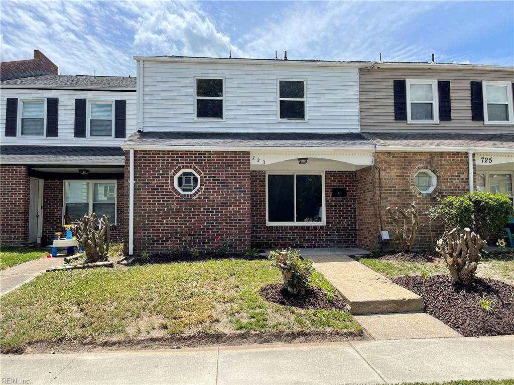 723 White Hall Ln - Photo 1