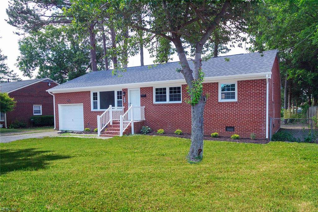 1611 Briarfield Rd - Photo 1
