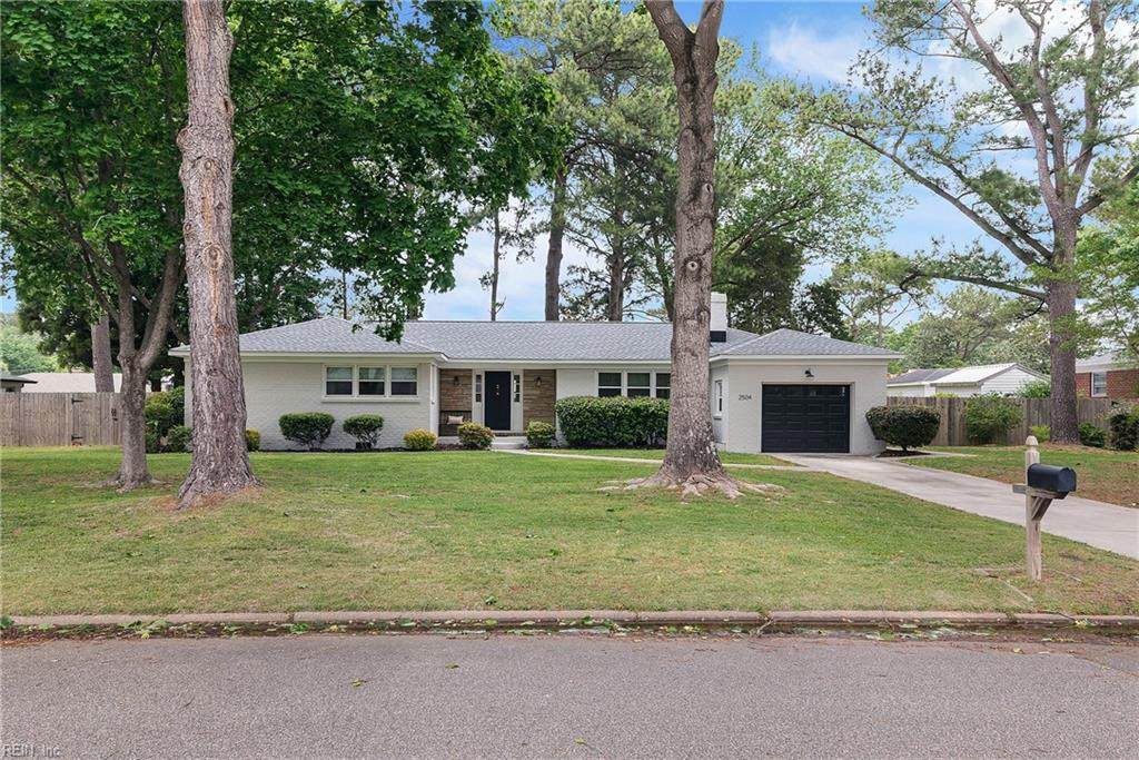 2504 Hood Dr - Photo 1