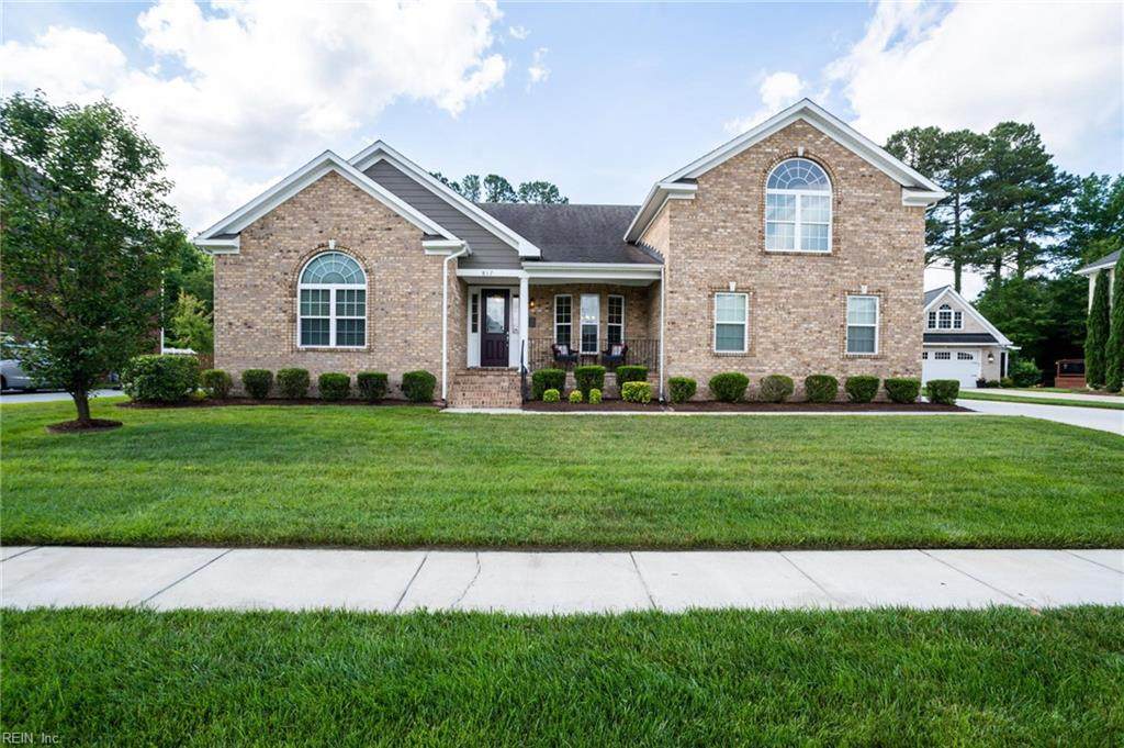 817 Greenfield Ln - Photo 1