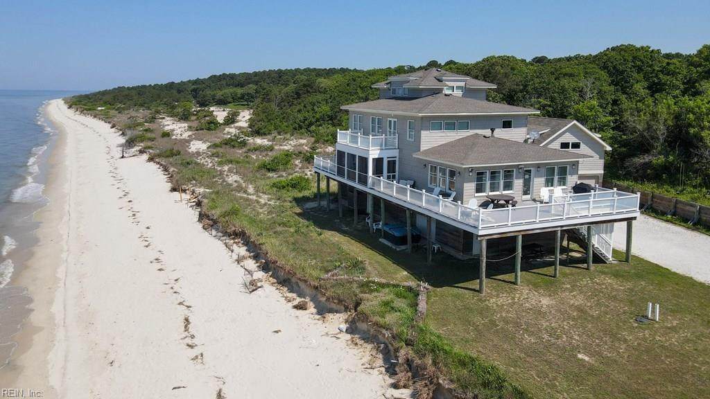 2391 Picketts Harbor Dr - Photo 1