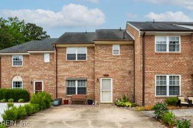 921 Sir Wilfred Cir - Photo 1