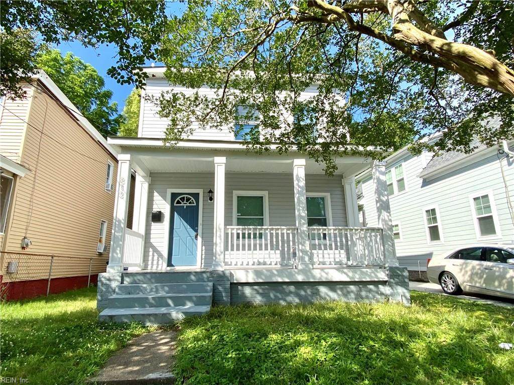 813 Summit Ave - Photo 1