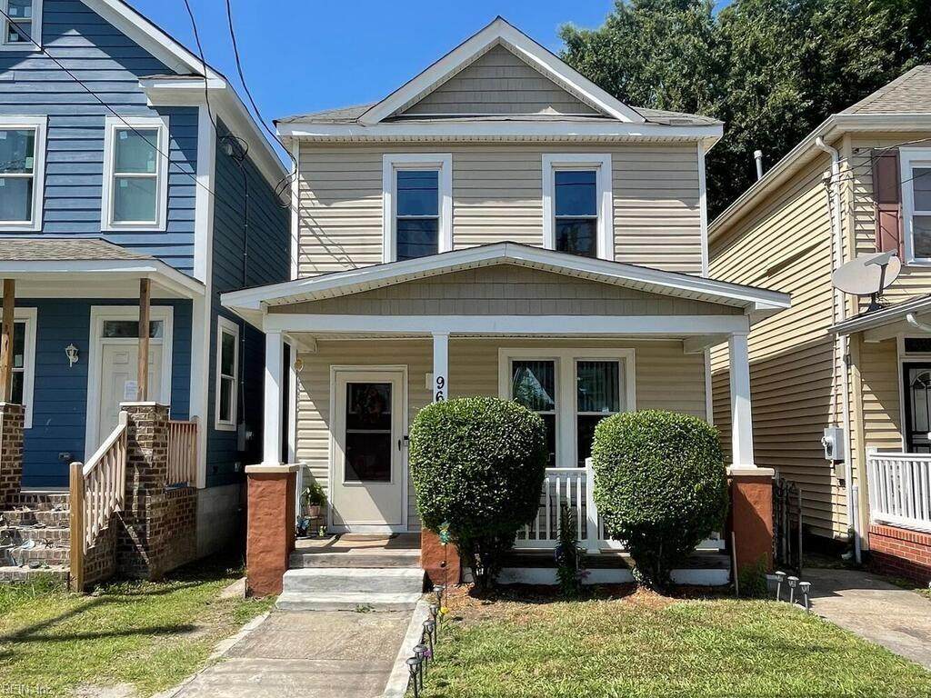 964 Saint Julian Ave - Photo 1