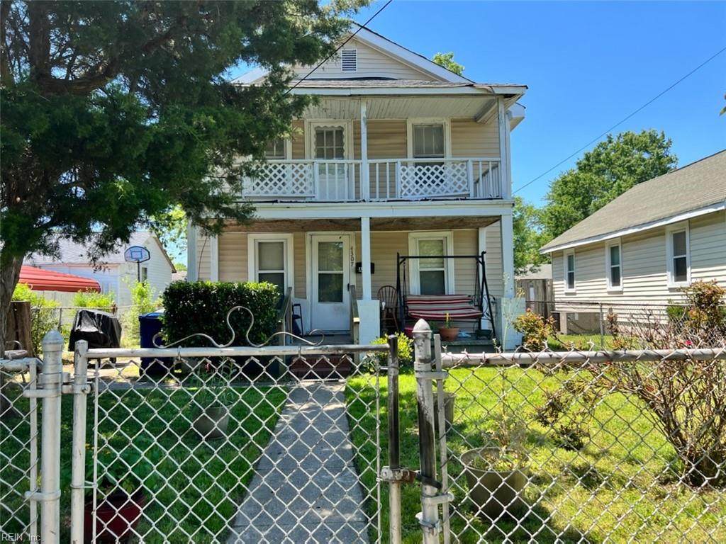 4307 Roanoke Ave - Photo 1