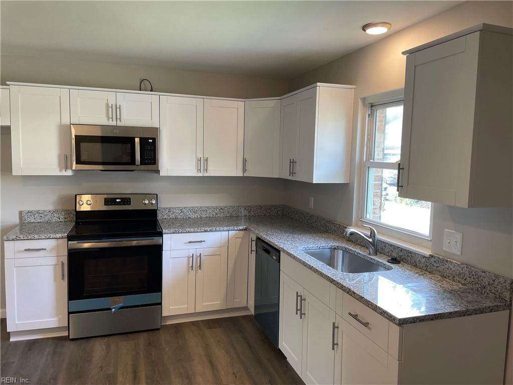 814 Lake Edward Dr - Photo 1