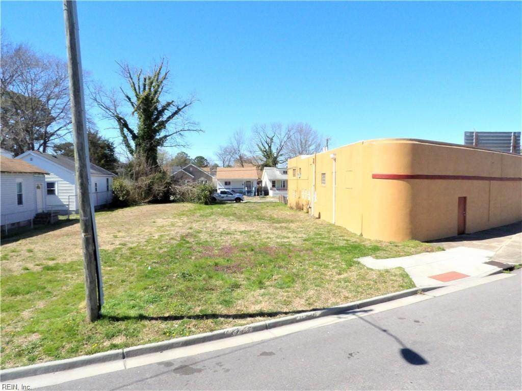 3127 Chesapeake Blvd - Photo 1