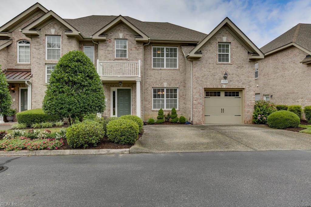 1013 Horton Pl - Photo 1