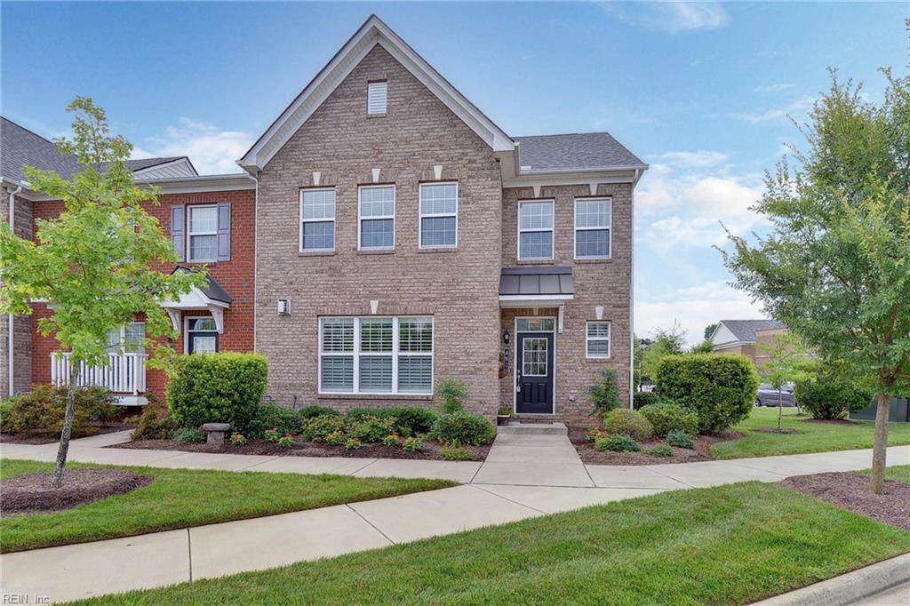 4824 Village Walk - Photo 1