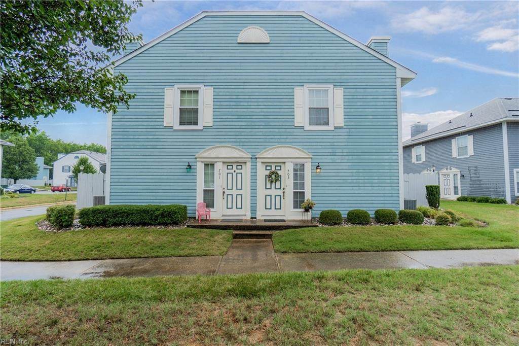 703 Ridge Cir - Photo 1
