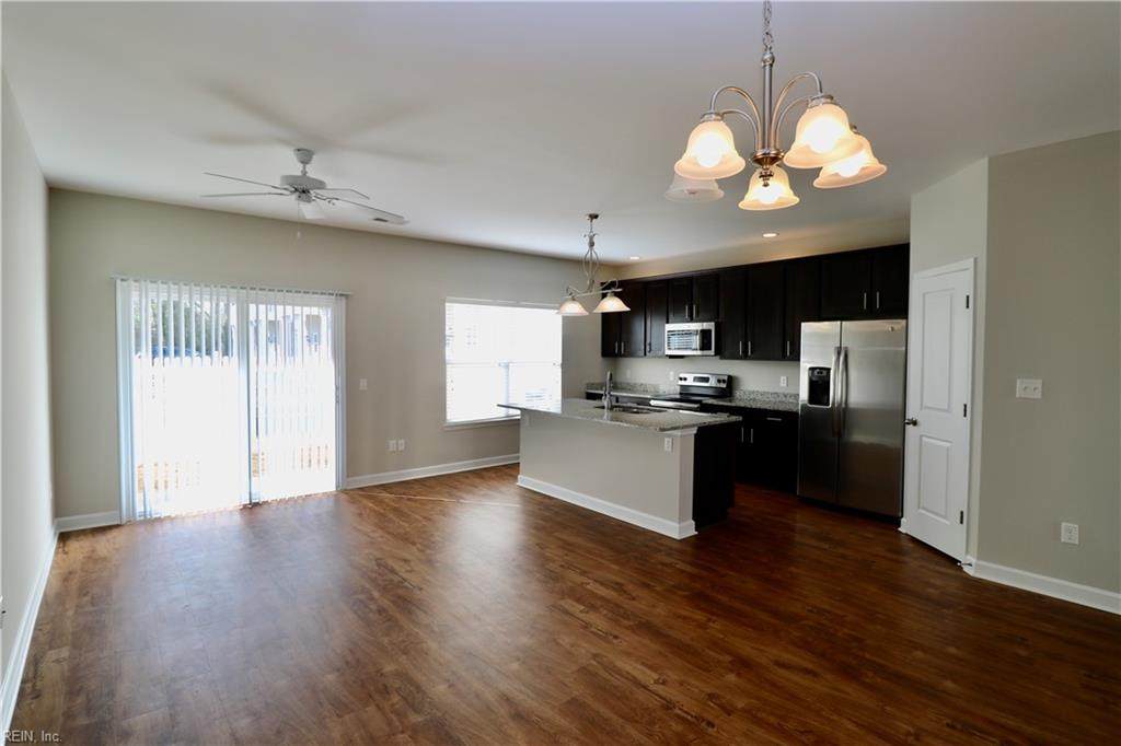 1100 Courage Ct - Photo 1