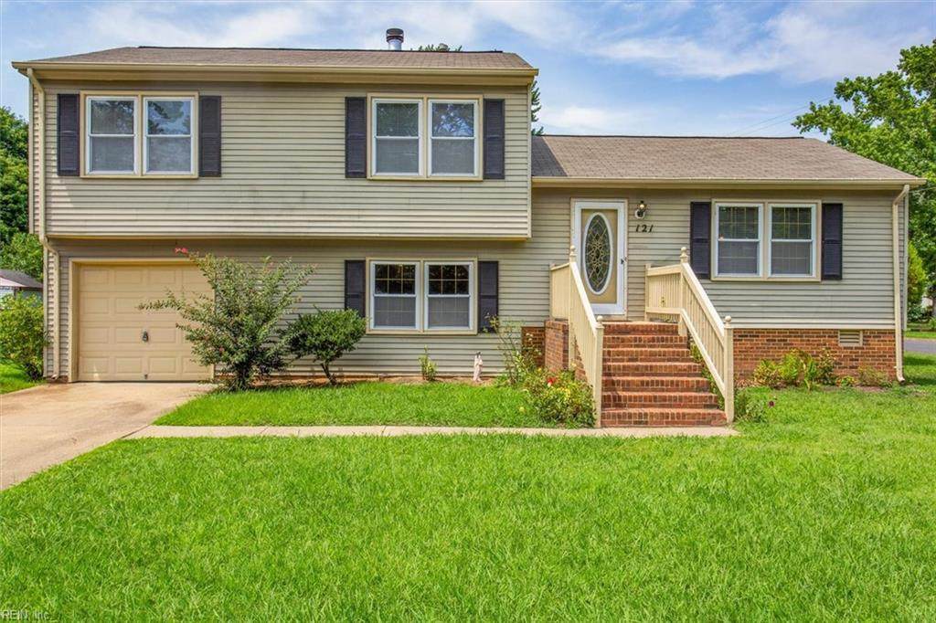 121 Admiral Ct - Photo 1