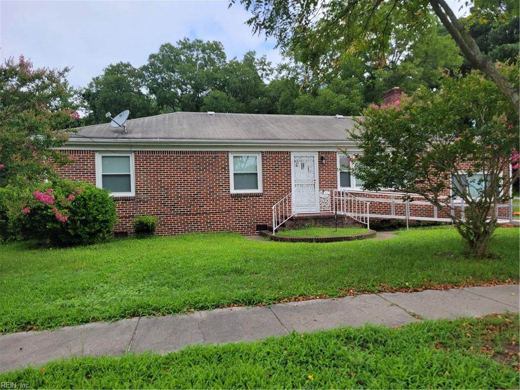 848 Philpotts Rd - Photo 1
