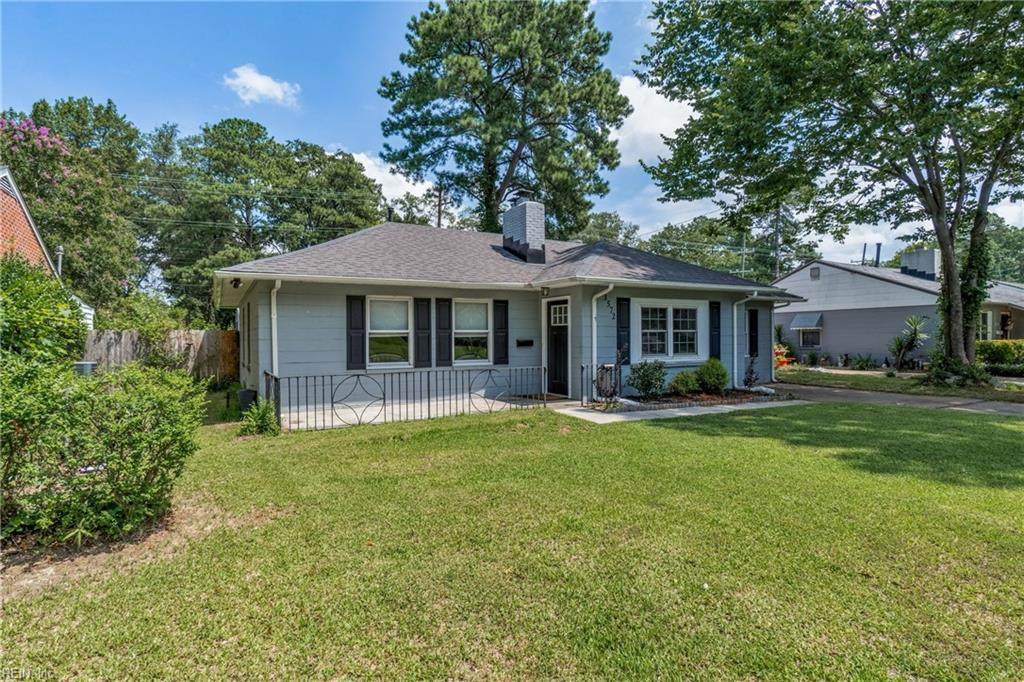 3572 Ingleside Dr - Photo 1