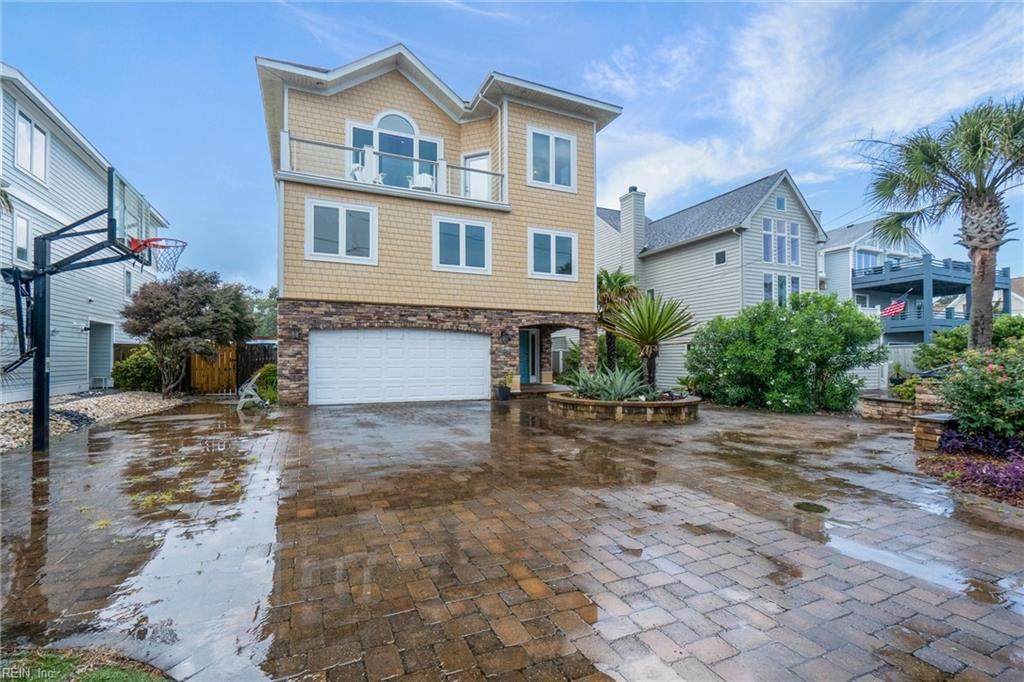 809 Vanderbilt Ave - Photo 1