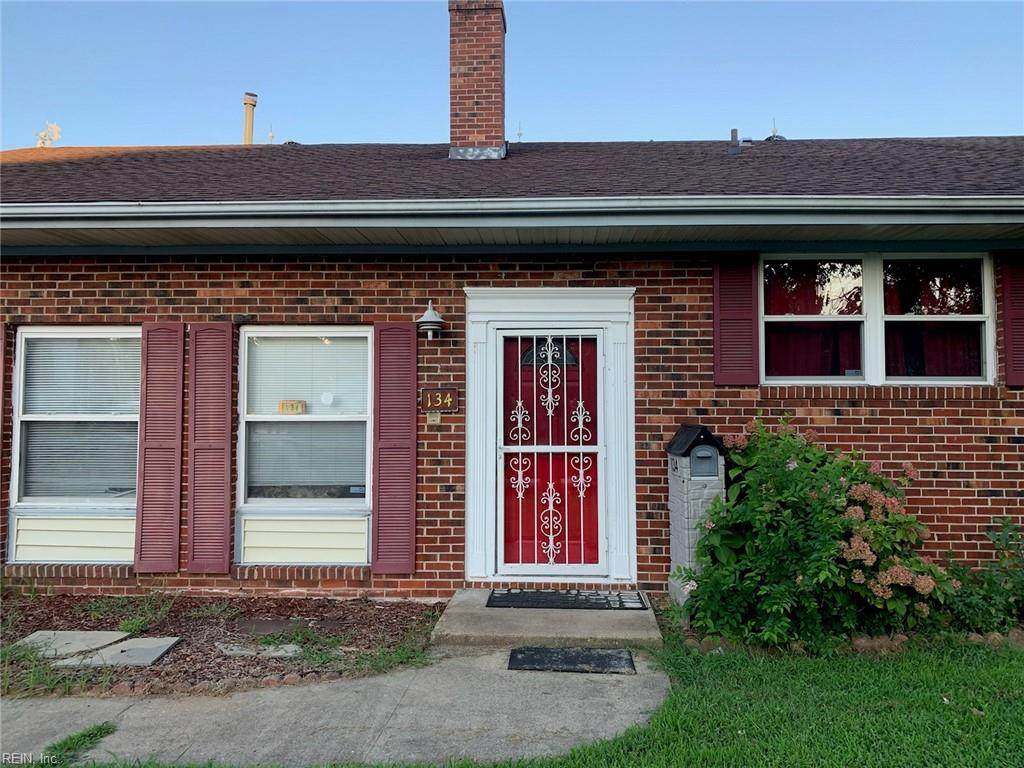 134 Diggs Dr - Photo 1