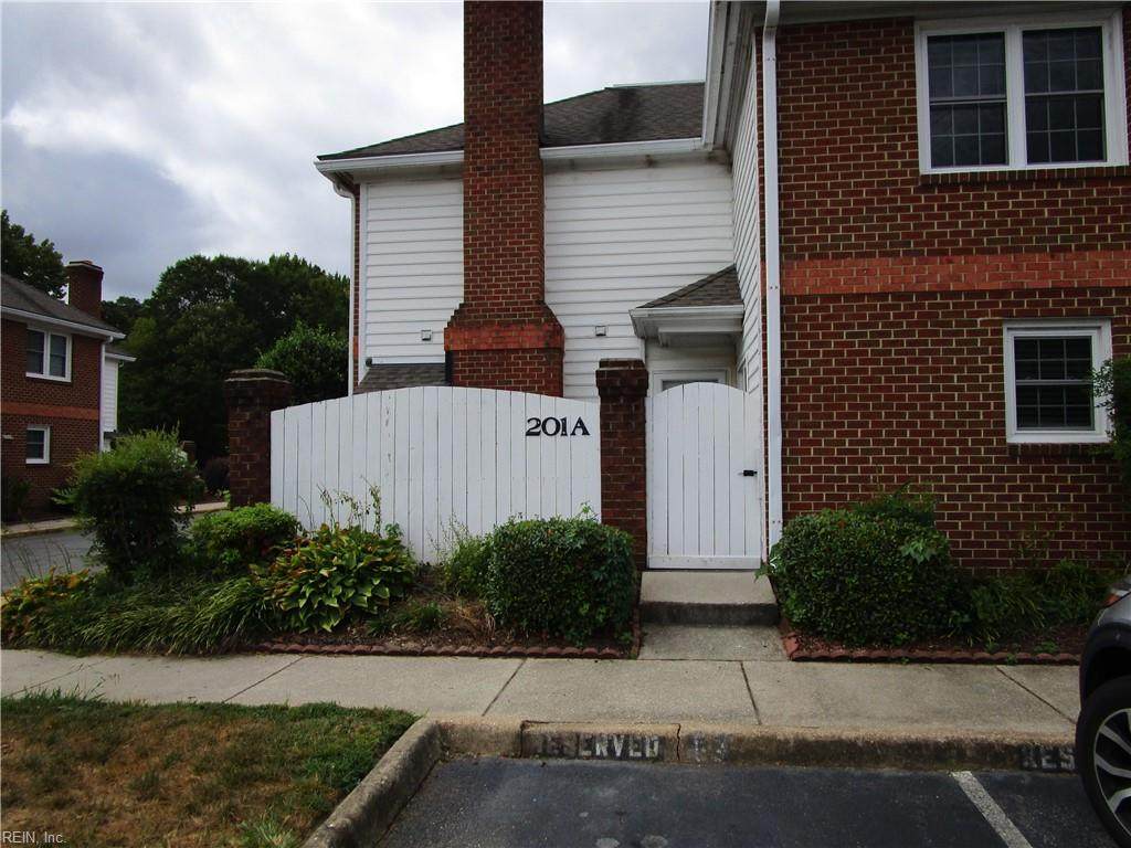 201A Amersham Dr - Photo 1
