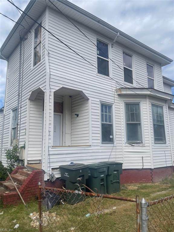 701 36th St - Photo 1