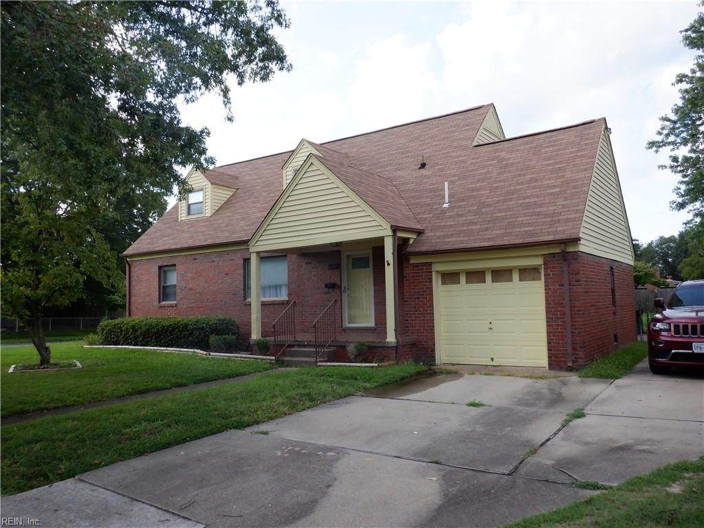 626 Muskogee Ave - Photo 1