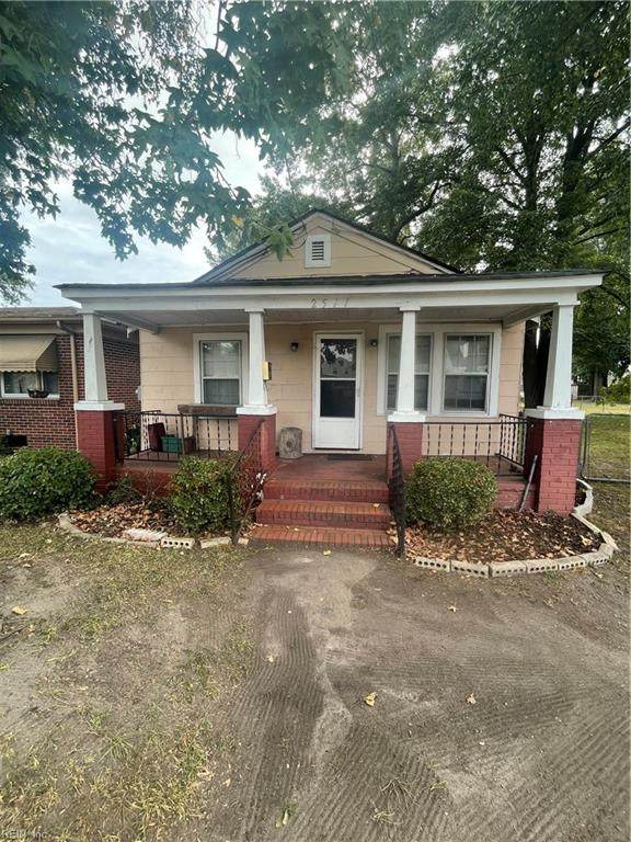 2511 Staunton Ave - Photo 1