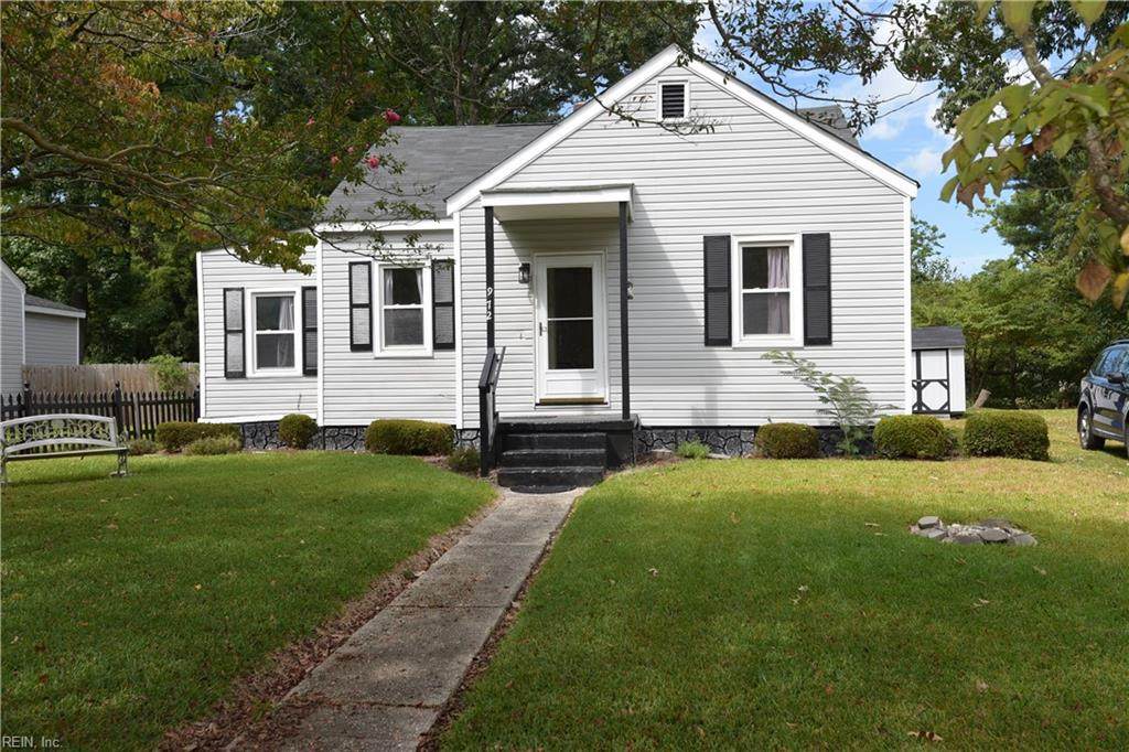 972 Winward Rd - Photo 1